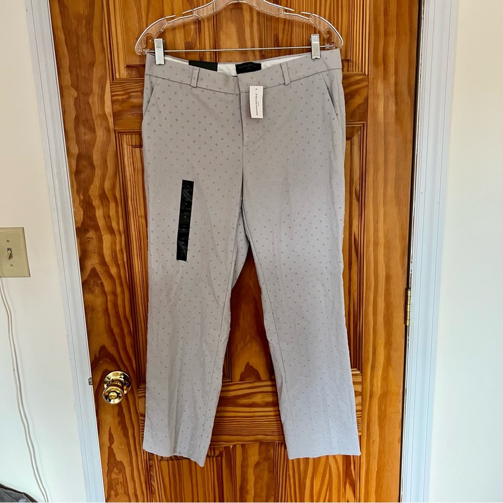 NWT Banana Republic Gray Ankle Dress Pants - Size 6